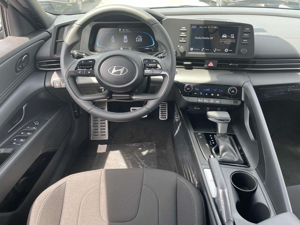 new 2025 Hyundai Elantra car, priced at $25,035