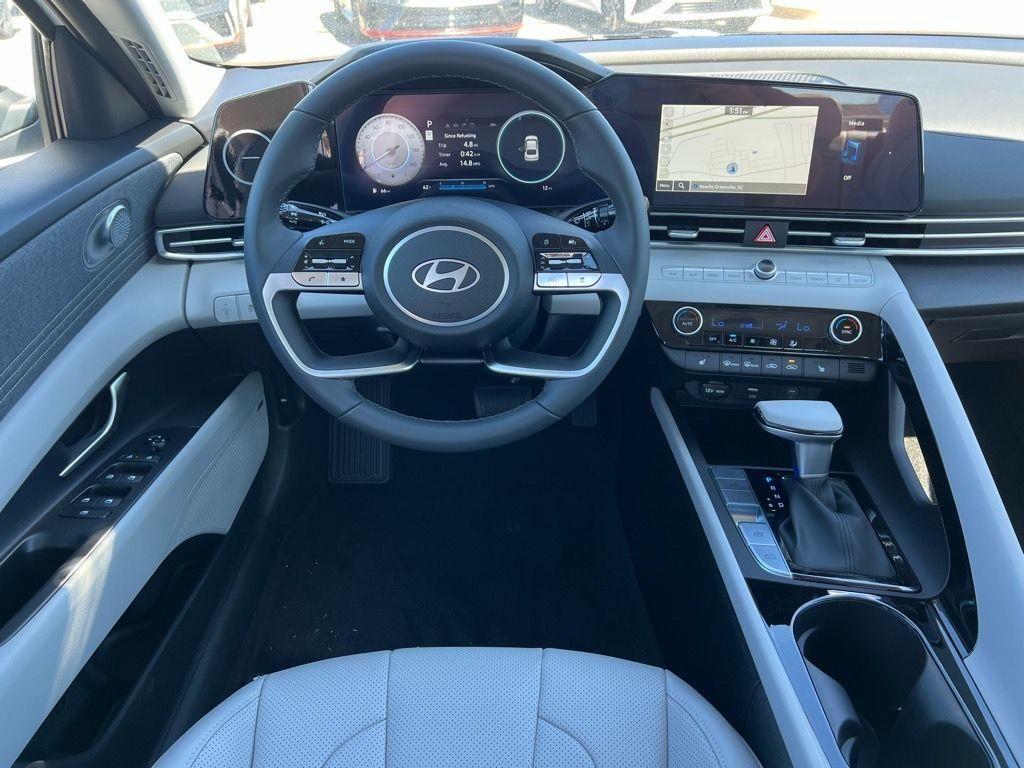 new 2025 Hyundai Elantra car, priced at $28,680