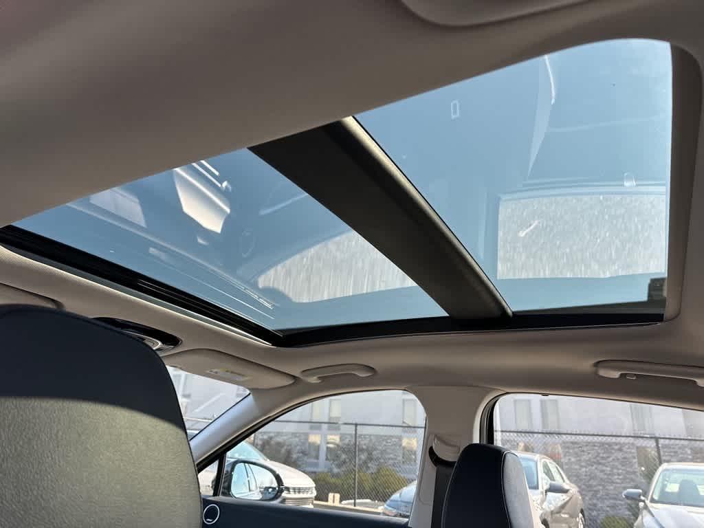 new 2025 Hyundai Sonata Hybrid car, priced at $39,271