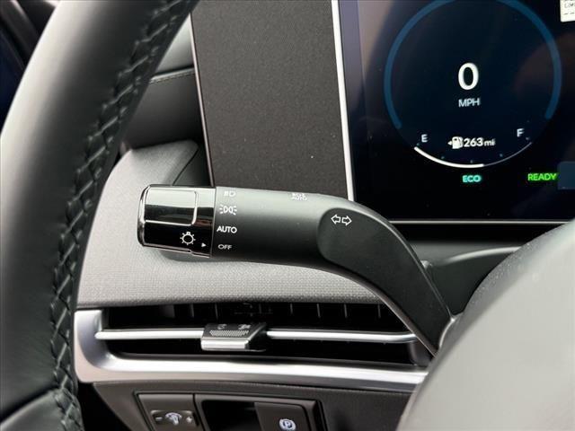 new 2025 Hyundai TUCSON Hybrid car, priced at $38,285