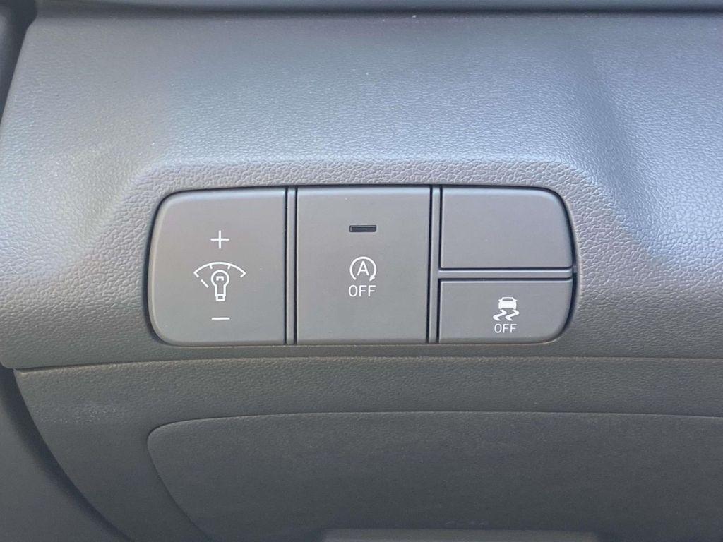 used 2025 Hyundai Elantra car, priced at $21,999