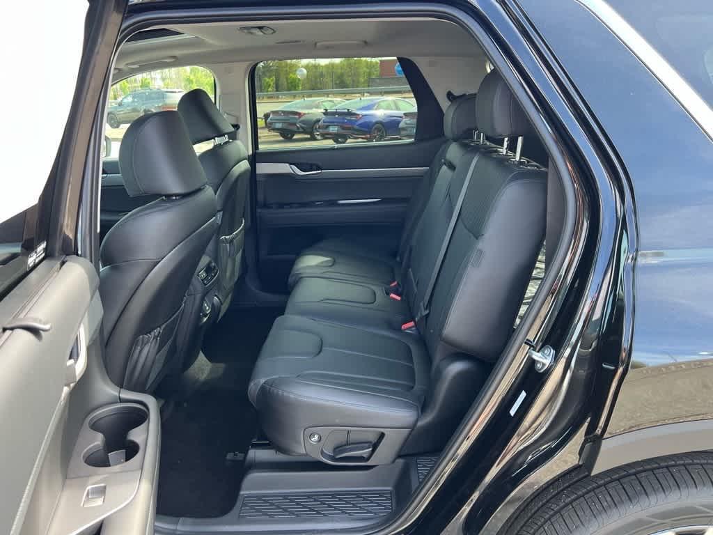 new 2025 Hyundai Palisade car, priced at $45,376