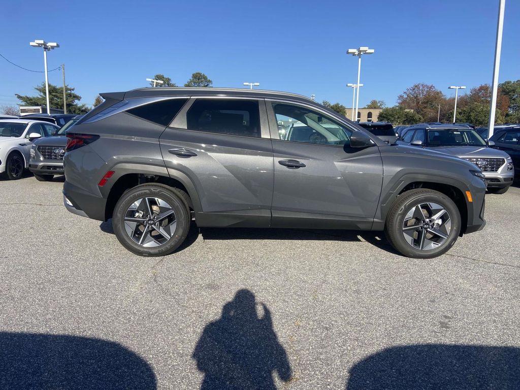 new 2026 Hyundai TUCSON Hybrid car, priced at $32,312