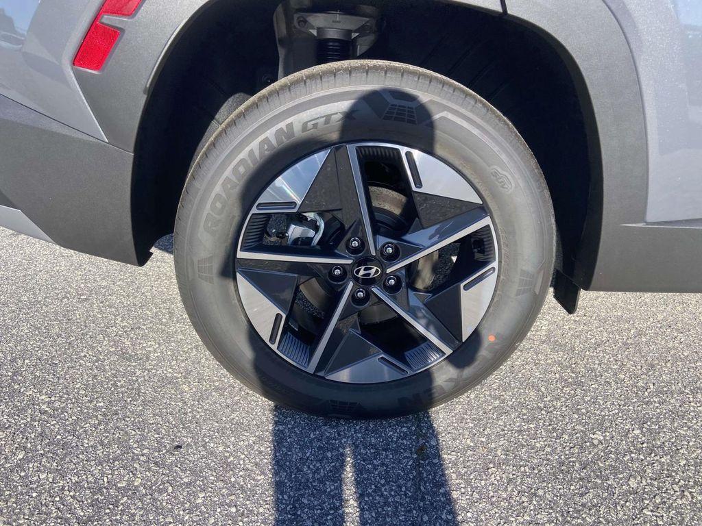 new 2026 Hyundai TUCSON Hybrid car, priced at $32,312