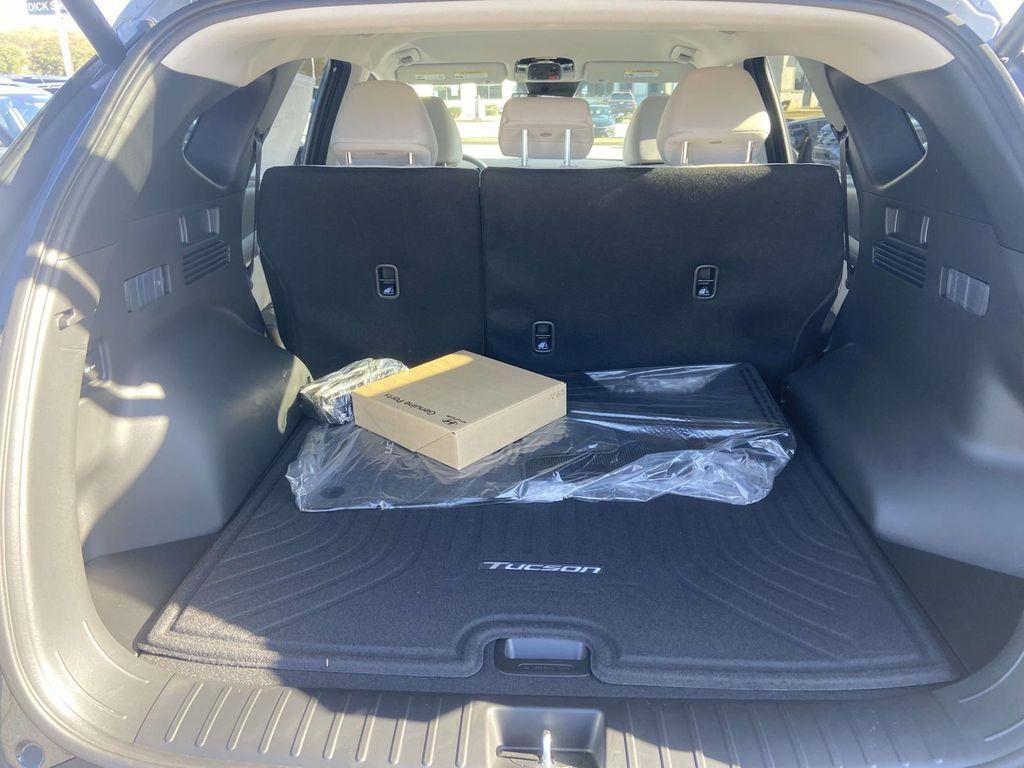 new 2026 Hyundai TUCSON Hybrid car, priced at $32,312