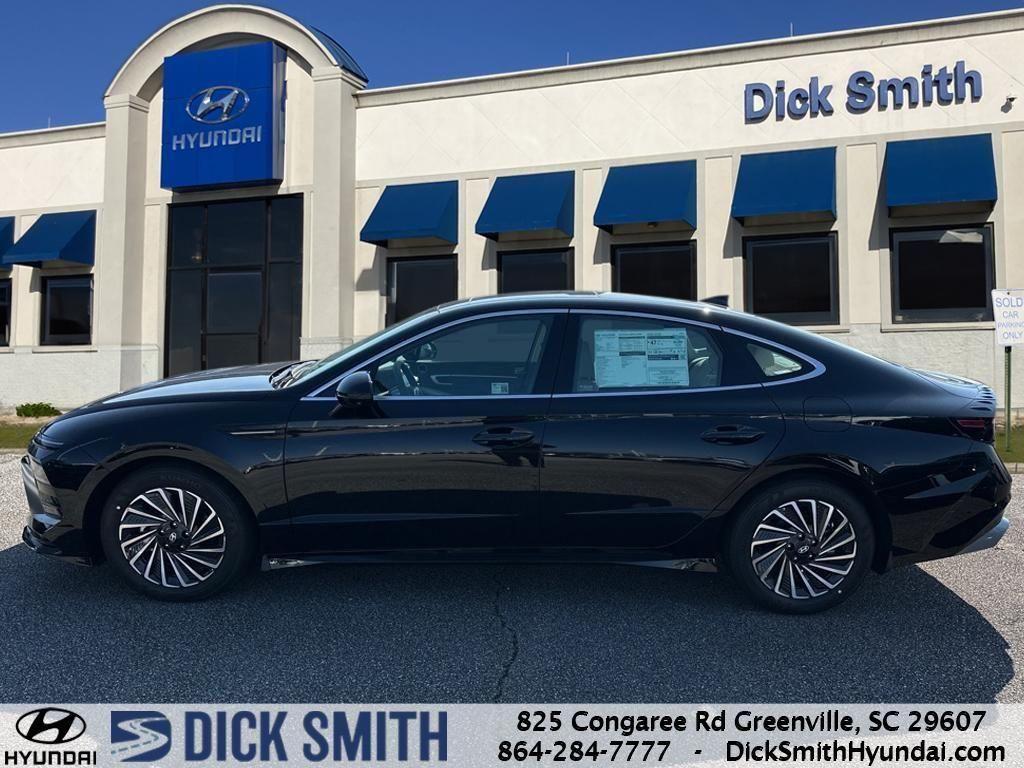 new 2025 Hyundai Sonata Hybrid car, priced at $36,515