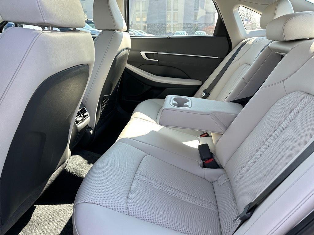 new 2025 Hyundai Sonata Hybrid car, priced at $36,515