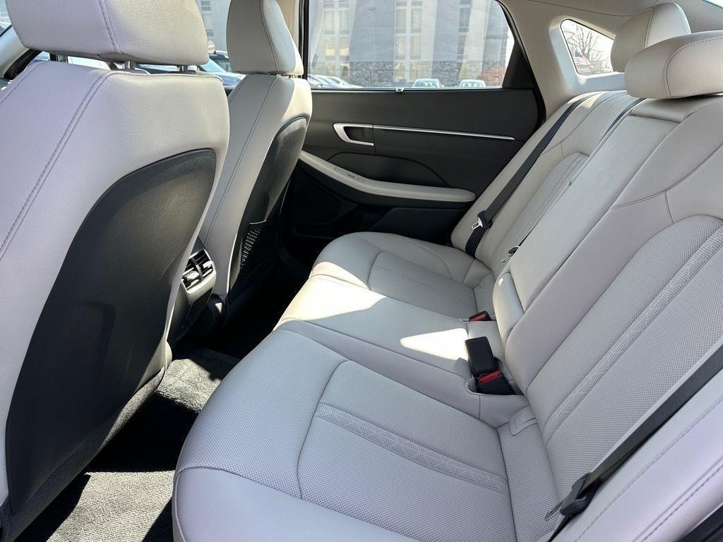 new 2025 Hyundai Sonata Hybrid car, priced at $36,515