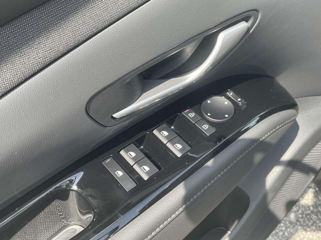 new 2025 Hyundai TUCSON Hybrid car, priced at $43,330