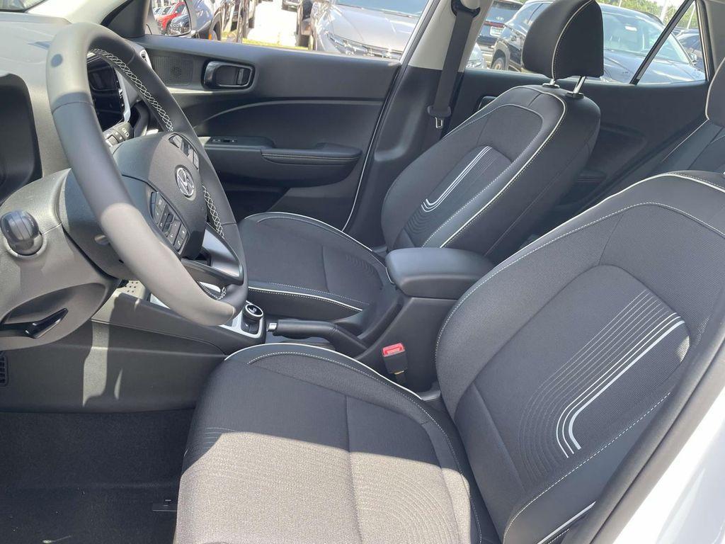 new 2025 Hyundai Venue car, priced at $25,550