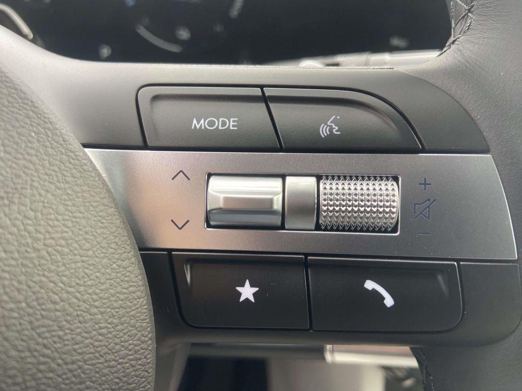 new 2025 Hyundai TUCSON Hybrid car, priced at $35,018