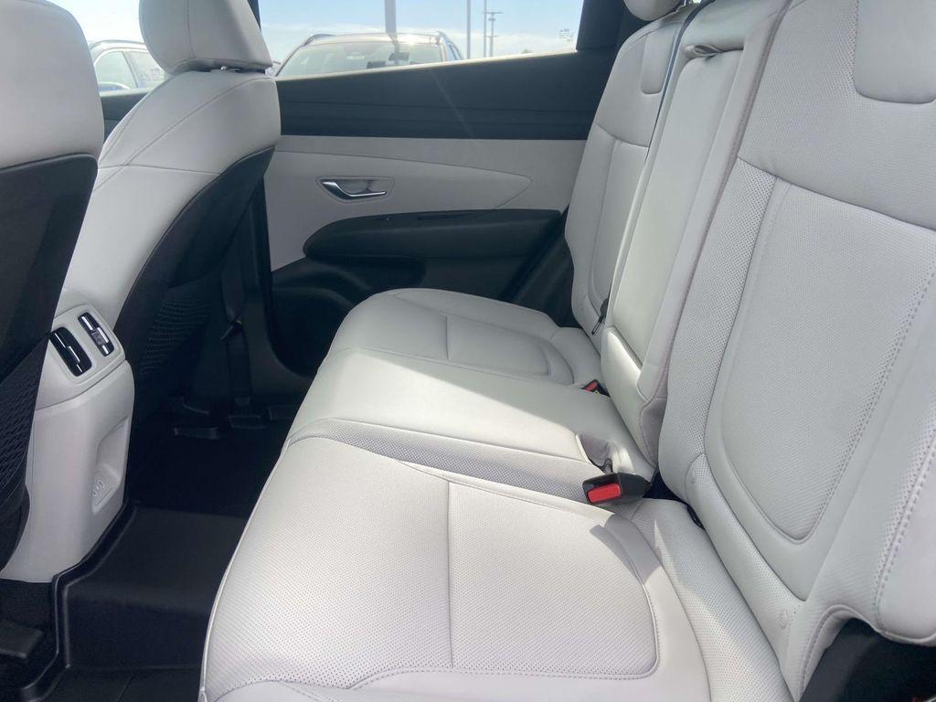 new 2025 Hyundai TUCSON Hybrid car, priced at $35,018