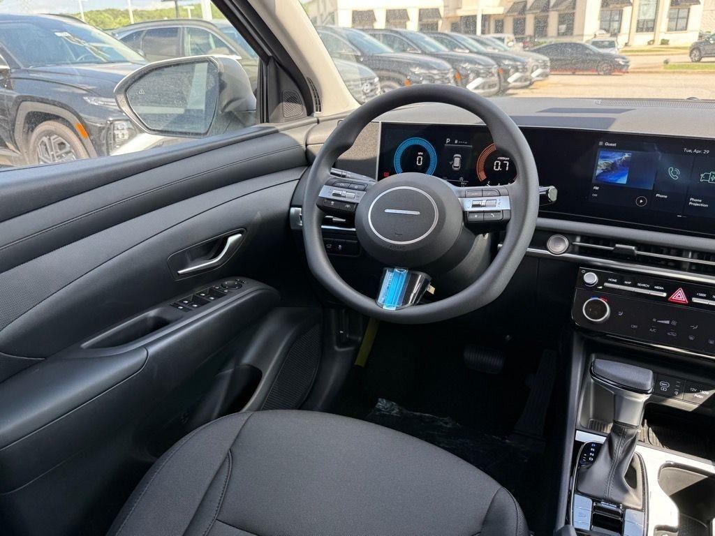 new 2025 Hyundai Tucson car, priced at $33,319