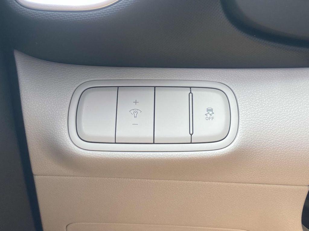 new 2025 Hyundai Venue car, priced at $24,040