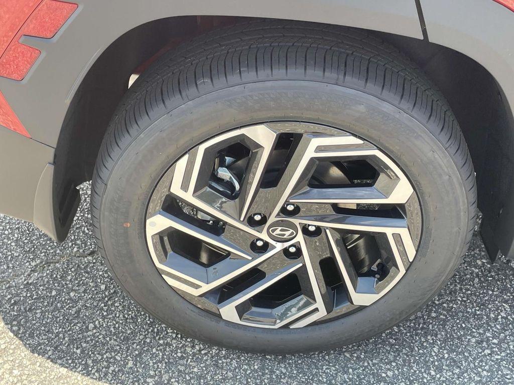 new 2025 Hyundai Tucson car, priced at $41,180