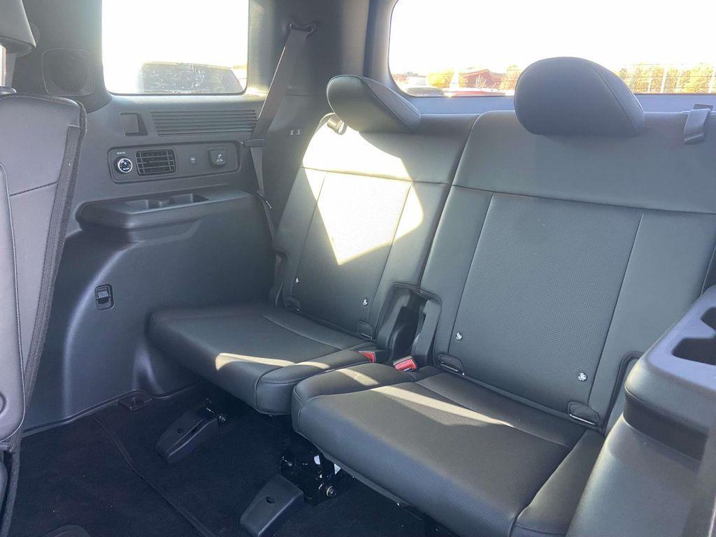 used 2024 Hyundai Santa Fe car, priced at $35,495