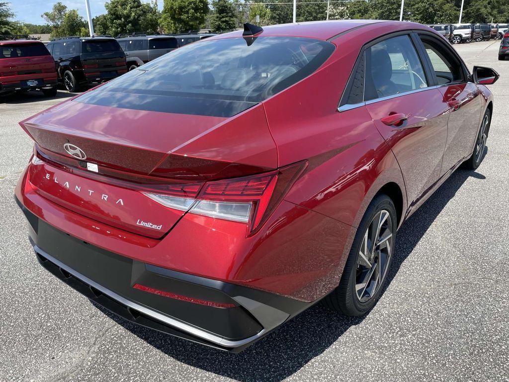 new 2025 Hyundai Elantra car, priced at $27,632