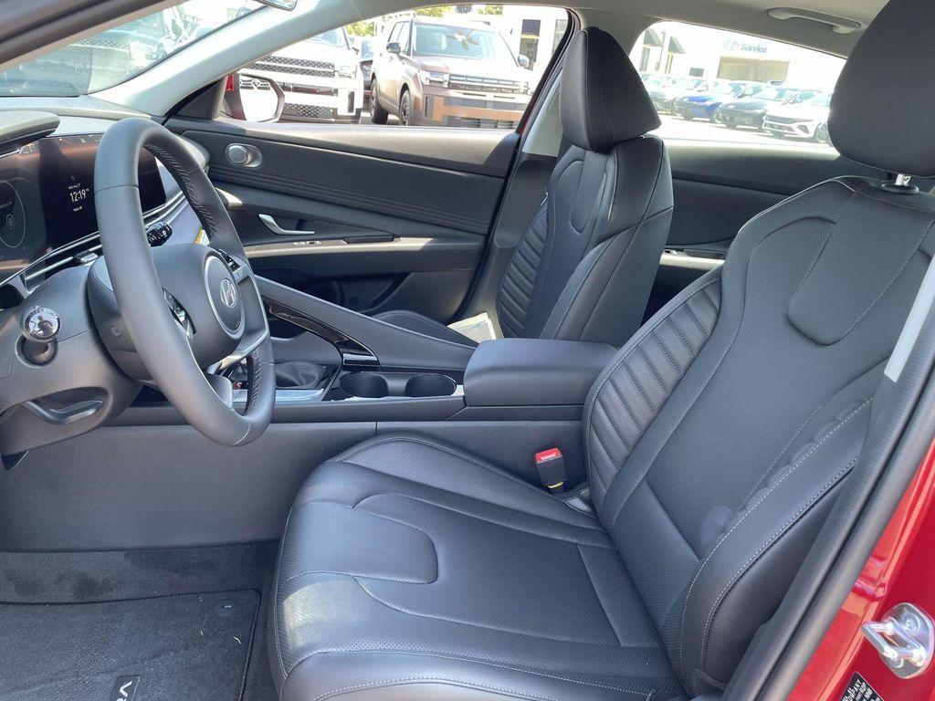 new 2025 Hyundai Elantra car, priced at $27,632