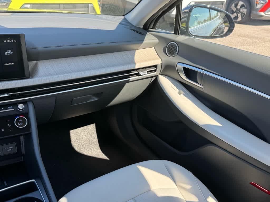 used 2024 Hyundai Sonata Hybrid car, priced at $27,999