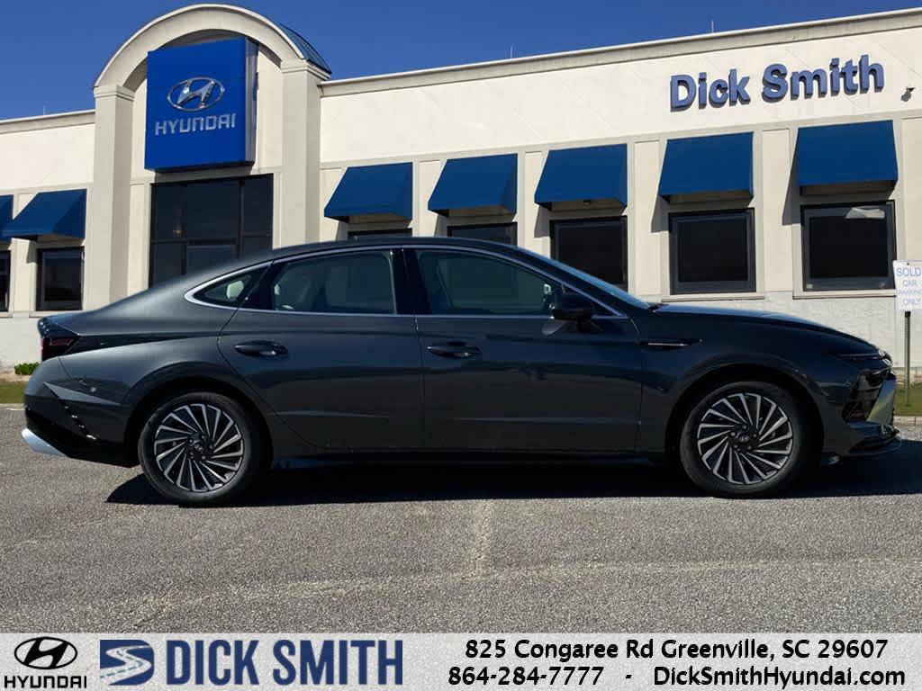used 2024 Hyundai Sonata Hybrid car, priced at $27,999