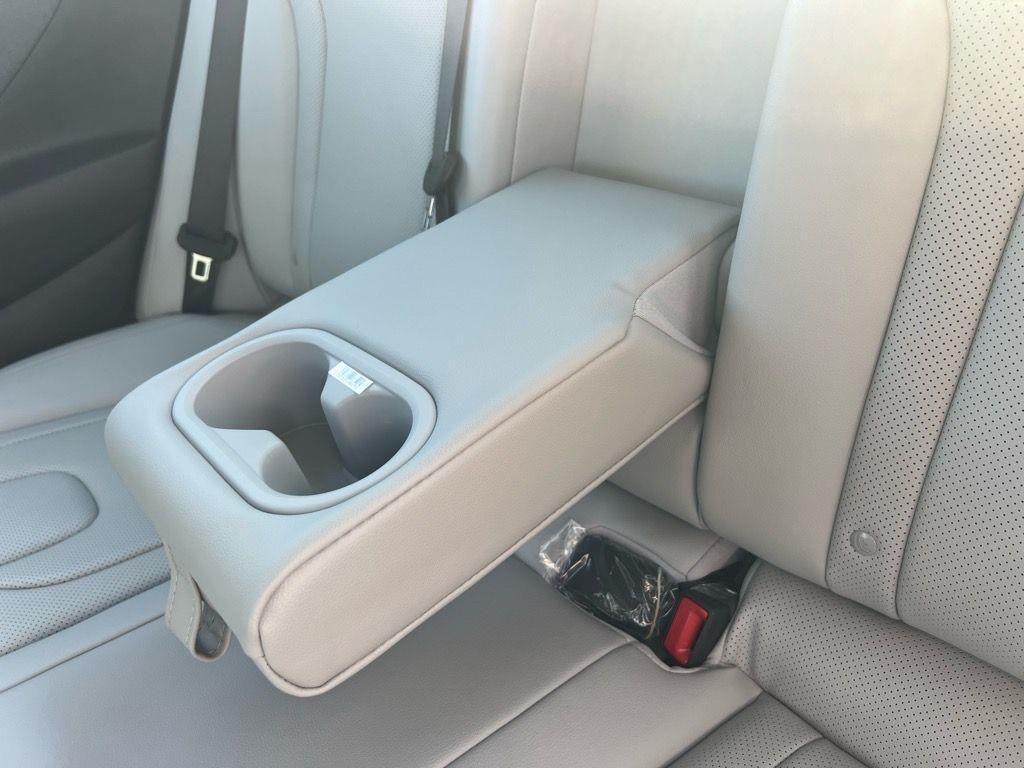 new 2025 Hyundai Elantra car, priced at $28,185