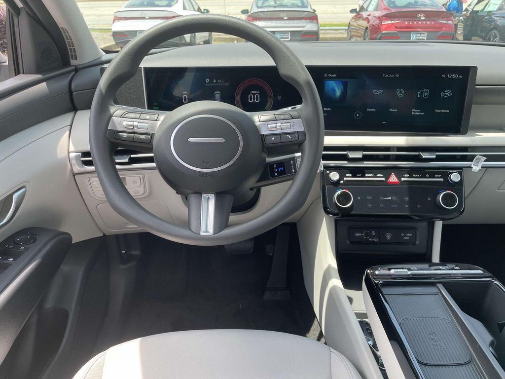 new 2025 Hyundai TUCSON Hybrid car, priced at $35,930