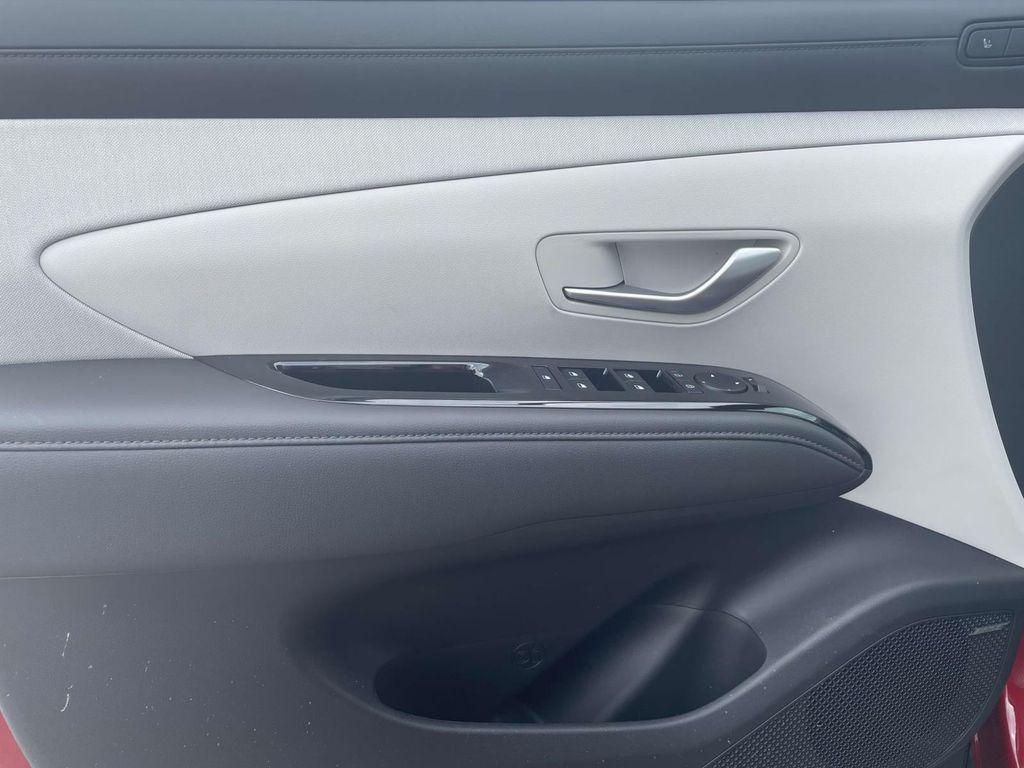 new 2025 Hyundai TUCSON Hybrid car, priced at $43,830