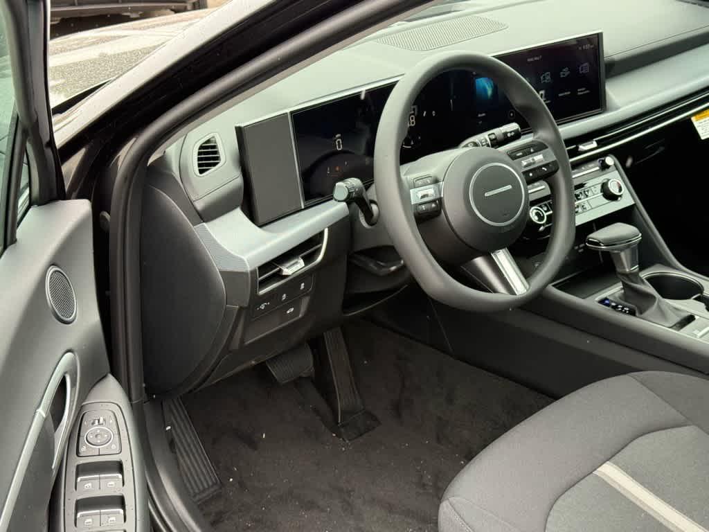 new 2025 Hyundai Sonata car, priced at $27,255