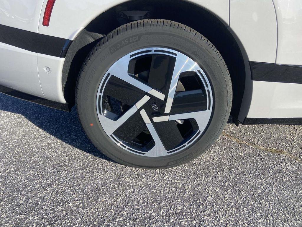 new 2026 Hyundai IONIQ 9 car, priced at $72,948