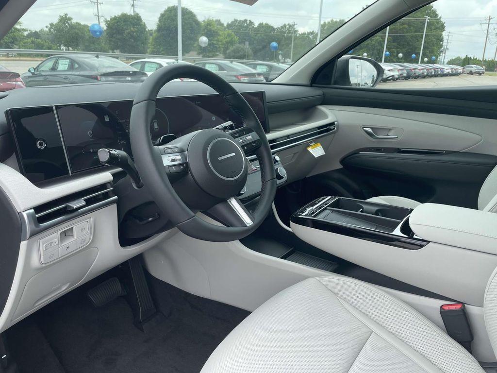 new 2025 Hyundai TUCSON Hybrid car, priced at $43,860