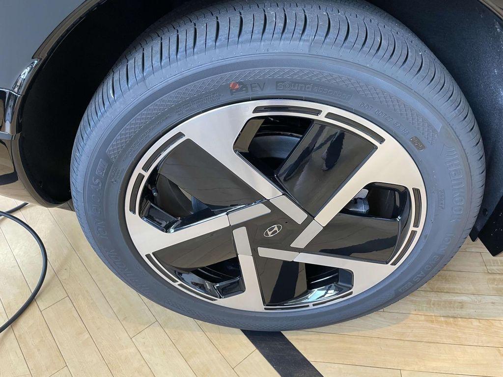 new 2026 Hyundai IONIQ 9 car, priced at $73,505