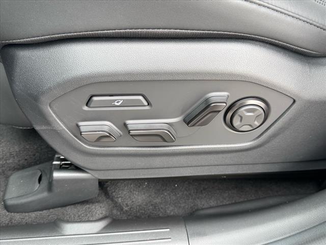 new 2025 Hyundai SANTA FE HEV car, priced at $52,044