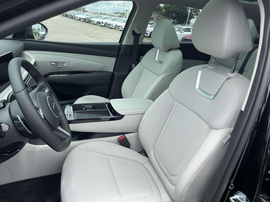 new 2025 Hyundai TUCSON Hybrid car, priced at $43,290