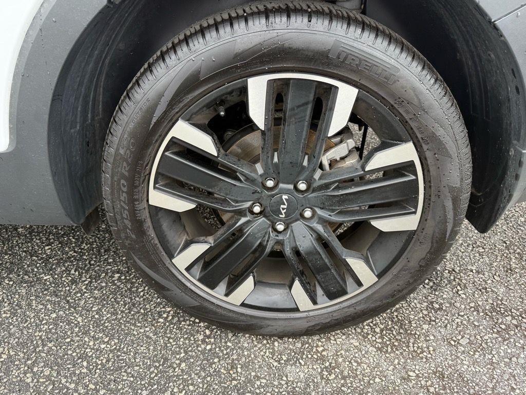 used 2024 Kia Telluride car, priced at $40,191