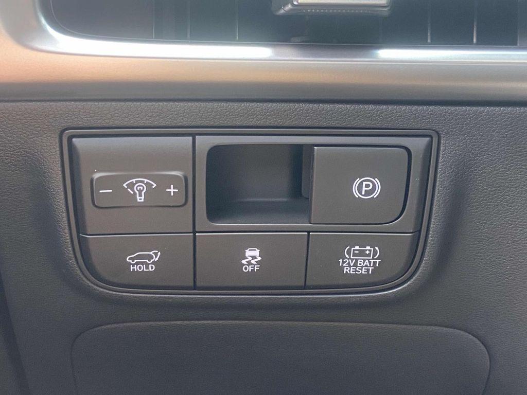 new 2025 Hyundai TUCSON Hybrid car, priced at $34,815