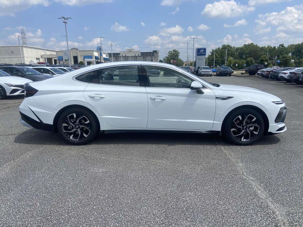 new 2025 Hyundai Sonata car