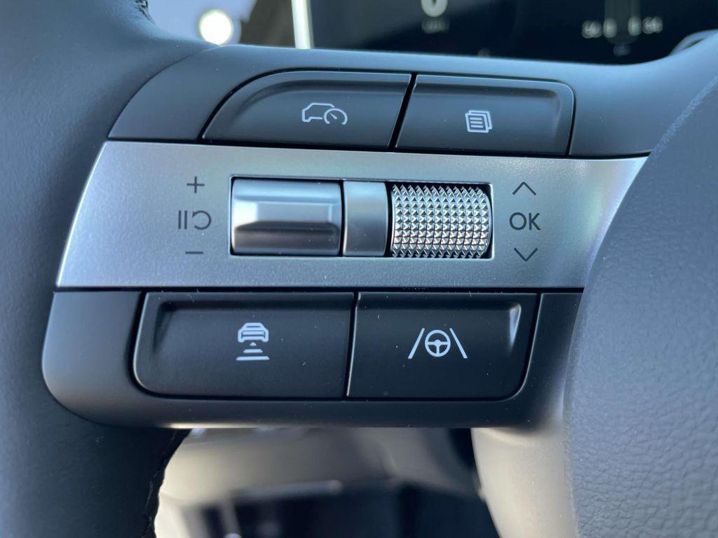 new 2025 Hyundai TUCSON Hybrid car, priced at $41,235