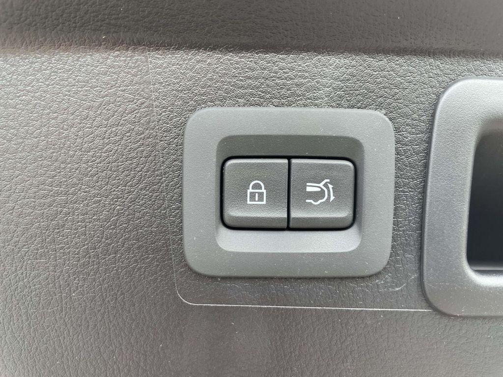 used 2024 Mazda CX-50 car, priced at $35,995