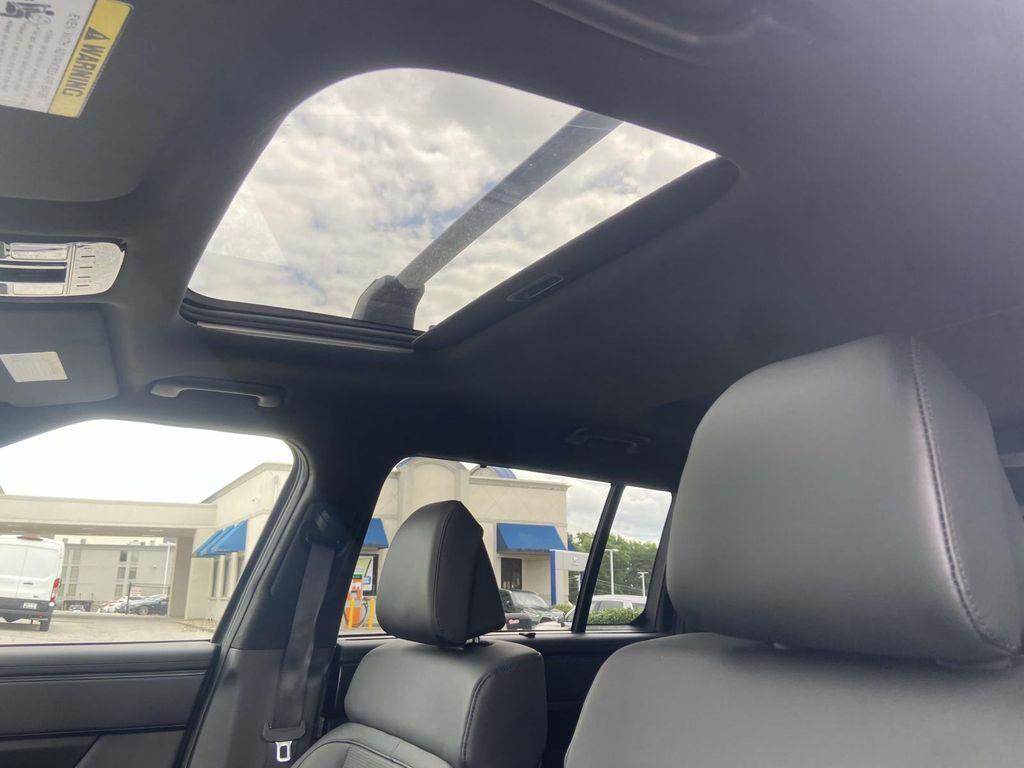 new 2025 Hyundai SANTA FE HEV car, priced at $51,364