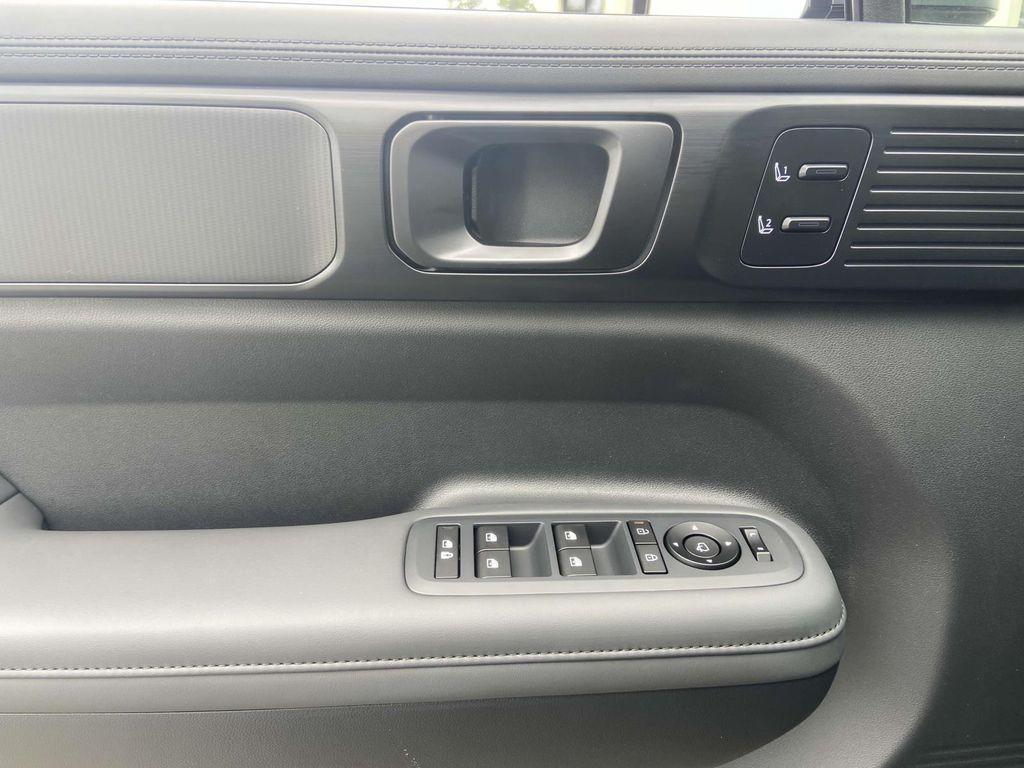 new 2025 Hyundai SANTA FE HEV car, priced at $51,364