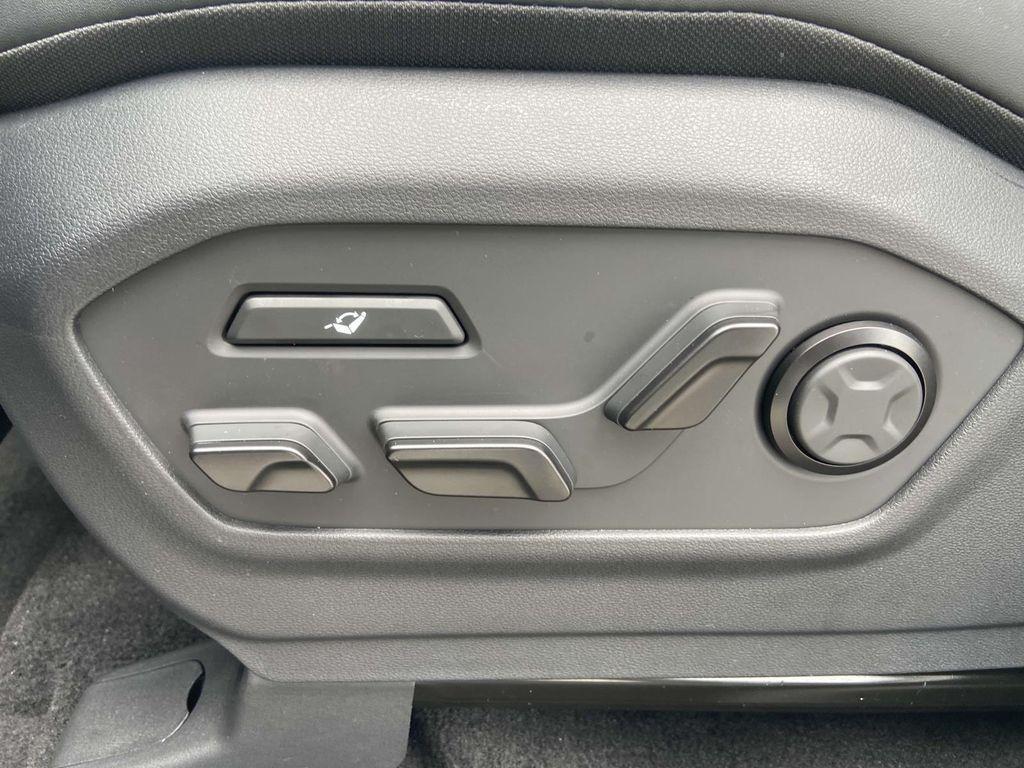 new 2025 Hyundai SANTA FE HEV car, priced at $51,364