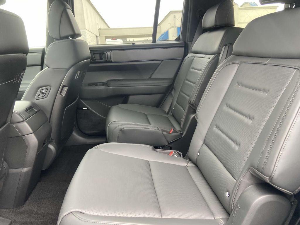 new 2025 Hyundai SANTA FE HEV car, priced at $51,364