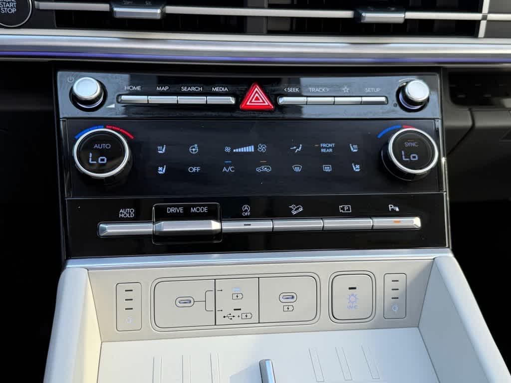 new 2025 Hyundai Santa Fe car, priced at $47,650