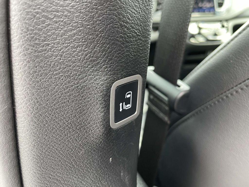 used 2022 Chrysler Pacifica Hybrid car, priced at $27,799