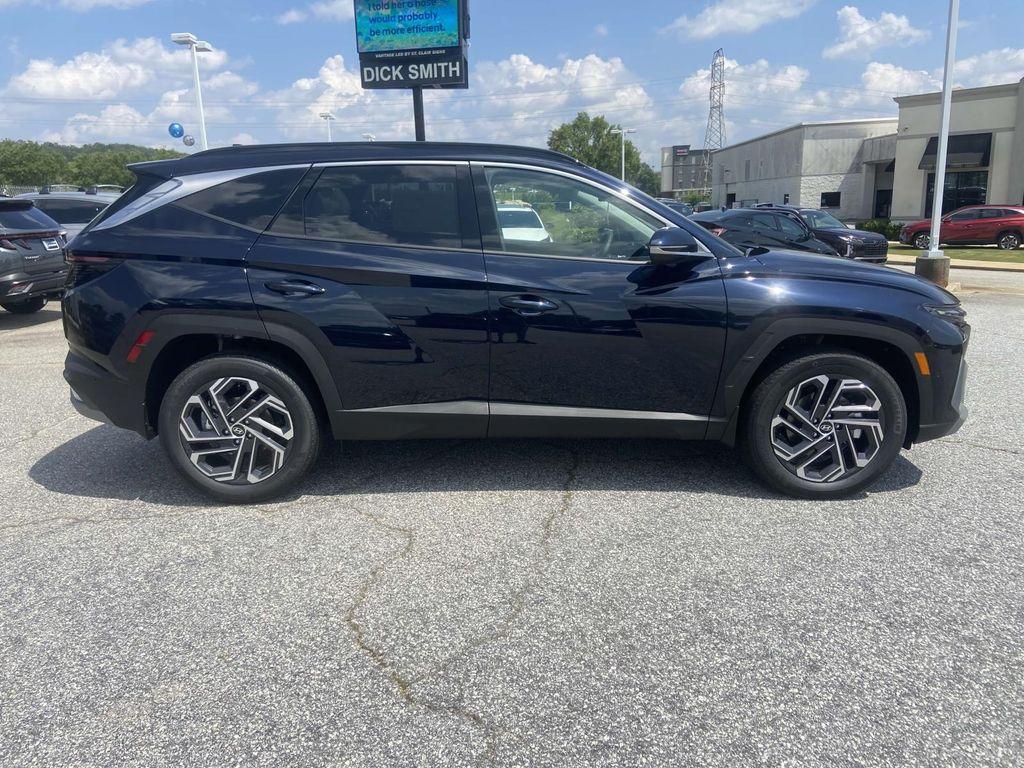 new 2025 Hyundai TUCSON Hybrid car, priced at $42,065