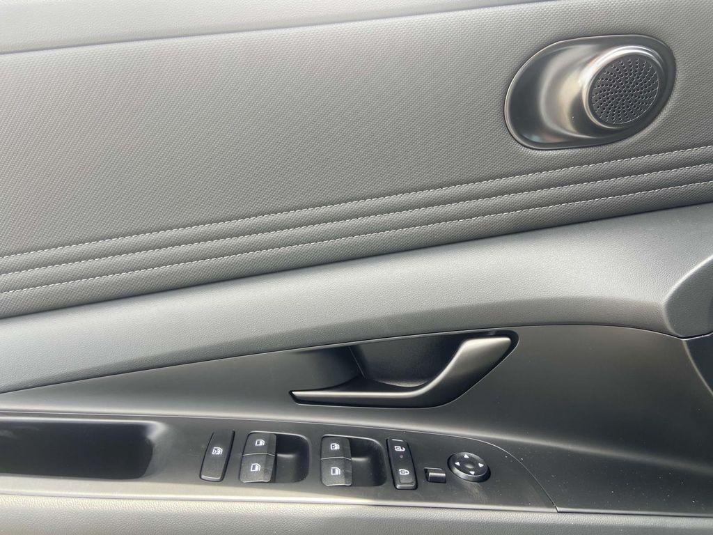 new 2025 Hyundai ELANTRA HEV car, priced at $28,195