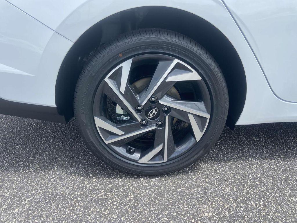 new 2025 Hyundai ELANTRA HEV car, priced at $28,195