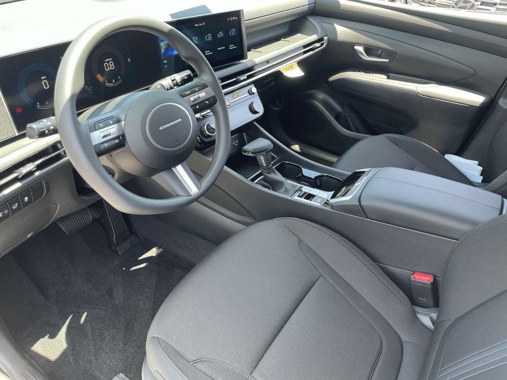 new 2025 Hyundai Tucson car, priced at $34,015