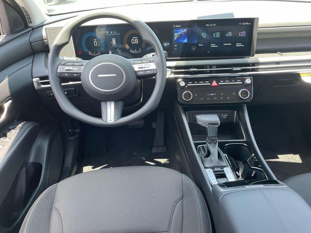 new 2025 Hyundai Tucson car, priced at $34,015
