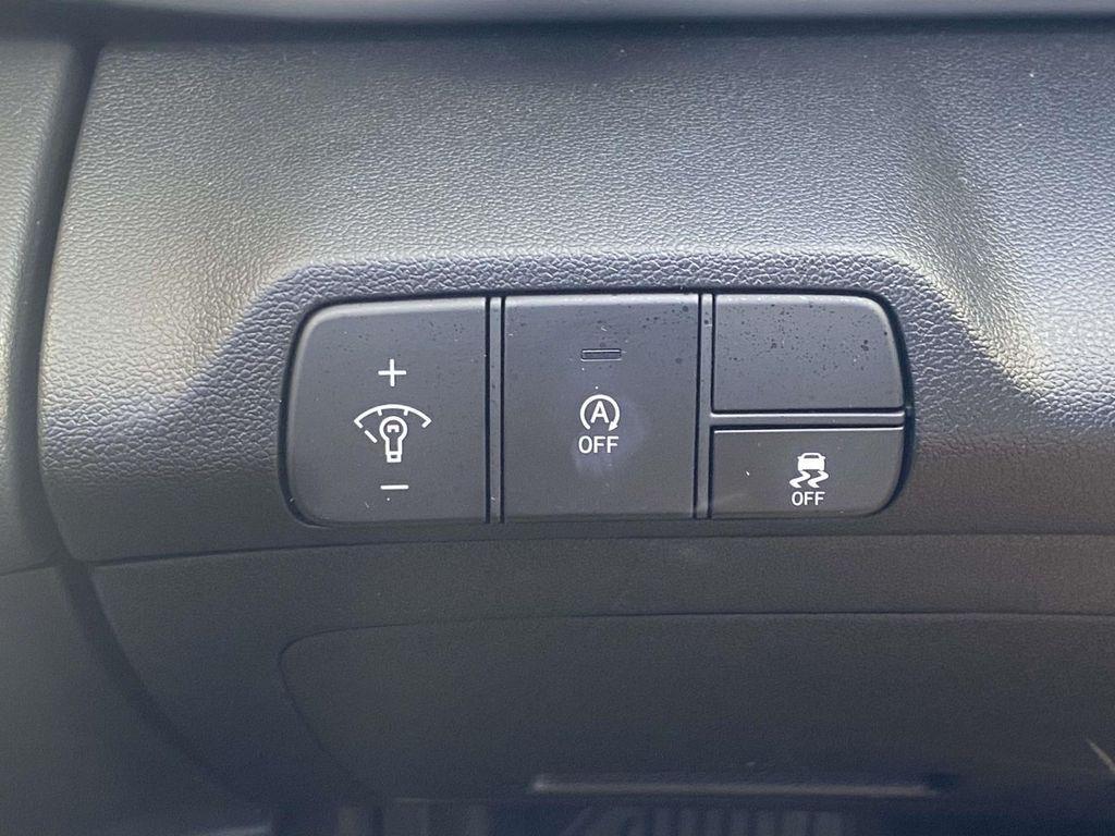 used 2025 Hyundai Elantra car, priced at $23,034